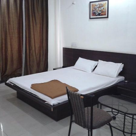 Om Palace Lonavala Dış mekan fotoğraf